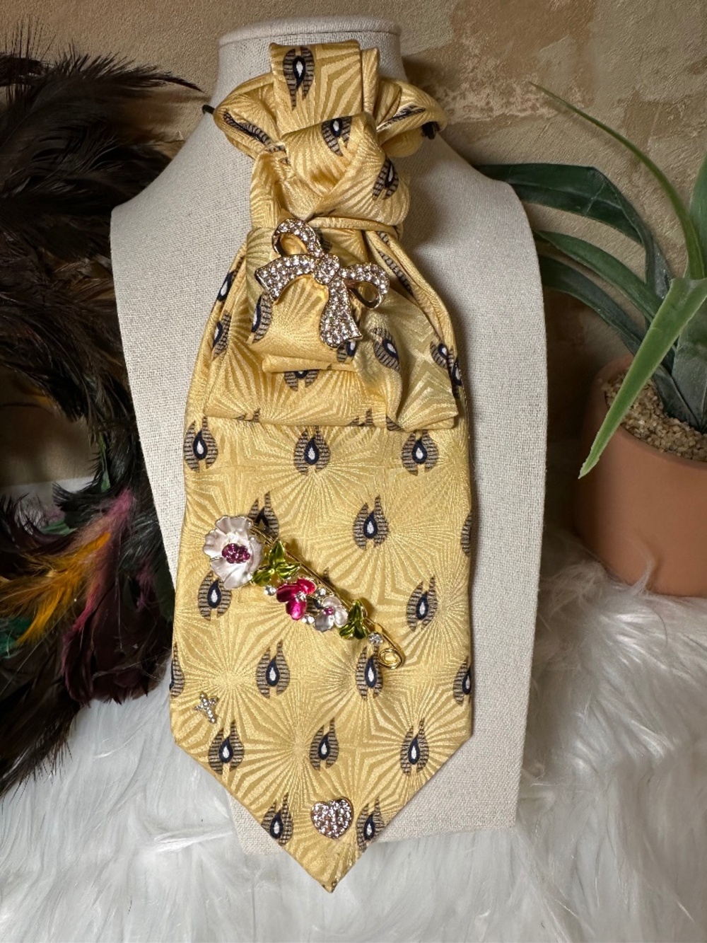 100% Silk necklace tie